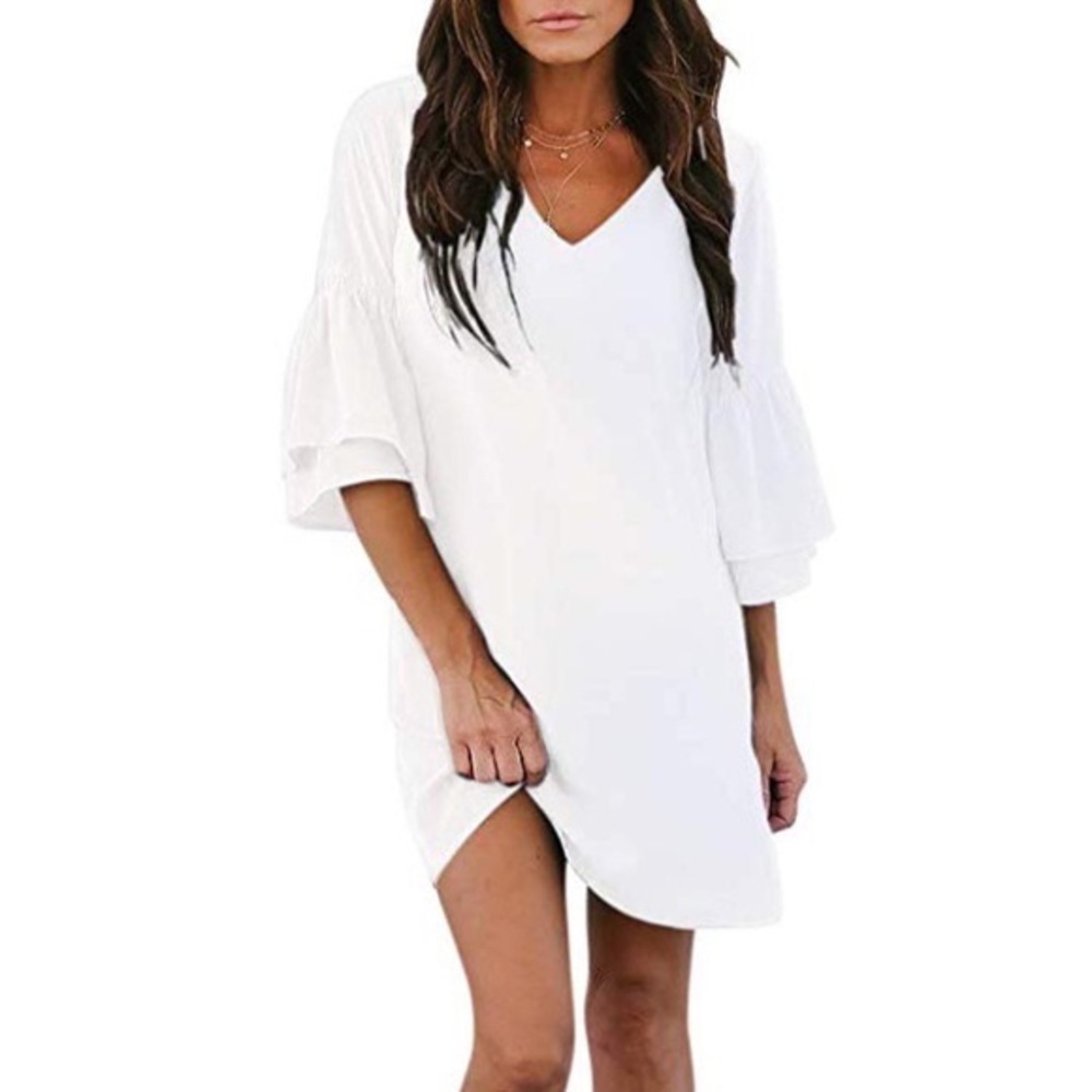 NWT White Belongsci Bell Sleeve Shift Dress